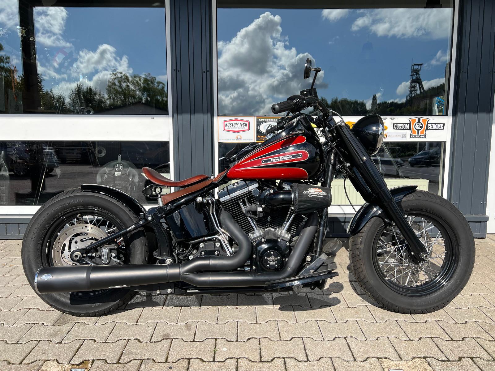 Harley-Davidson Softail Slim FLS