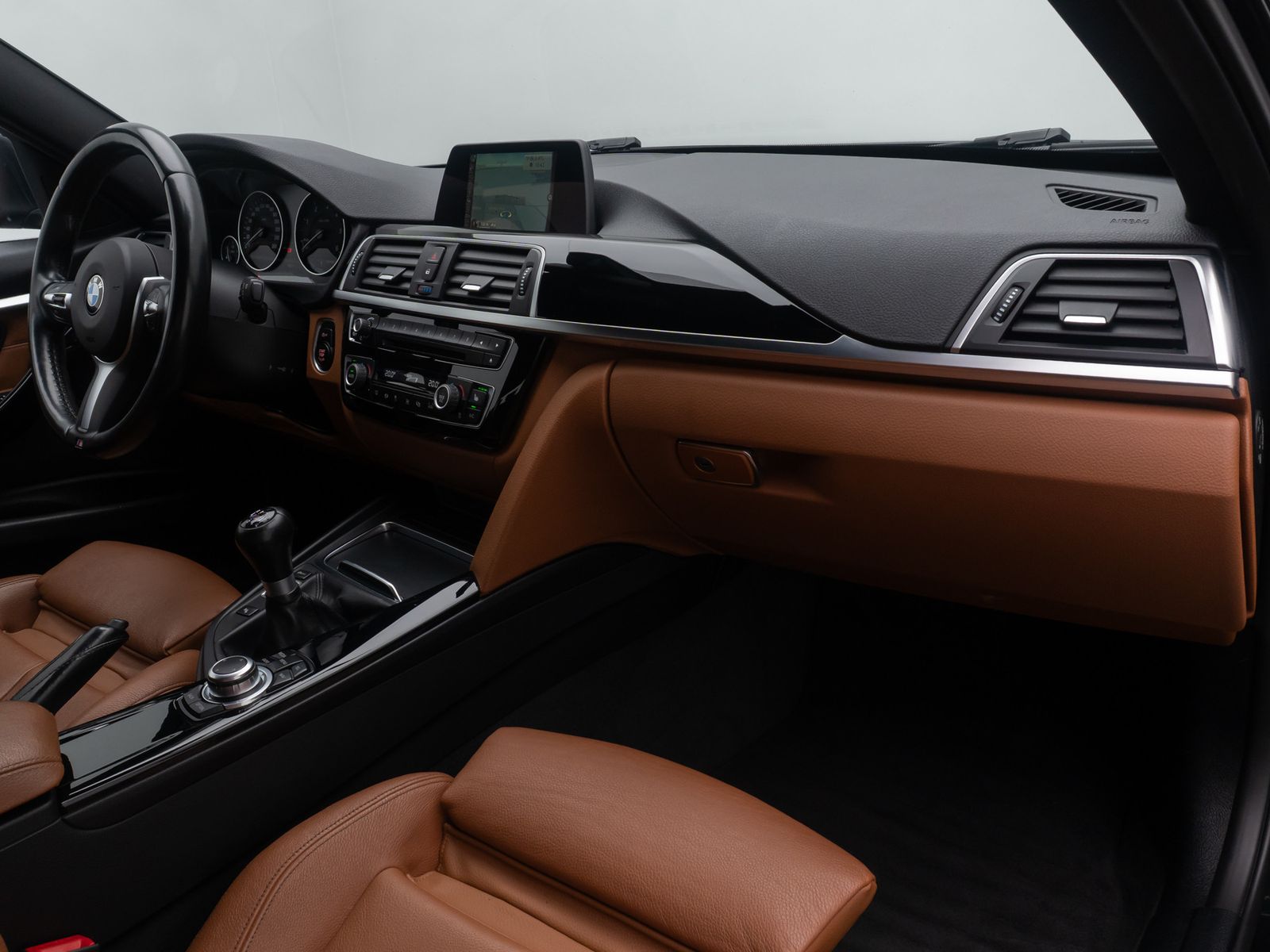 Fahrzeugabbildung BMW 320d Luxury Line HiFi PDC Leder Sportsitz 17Zoll