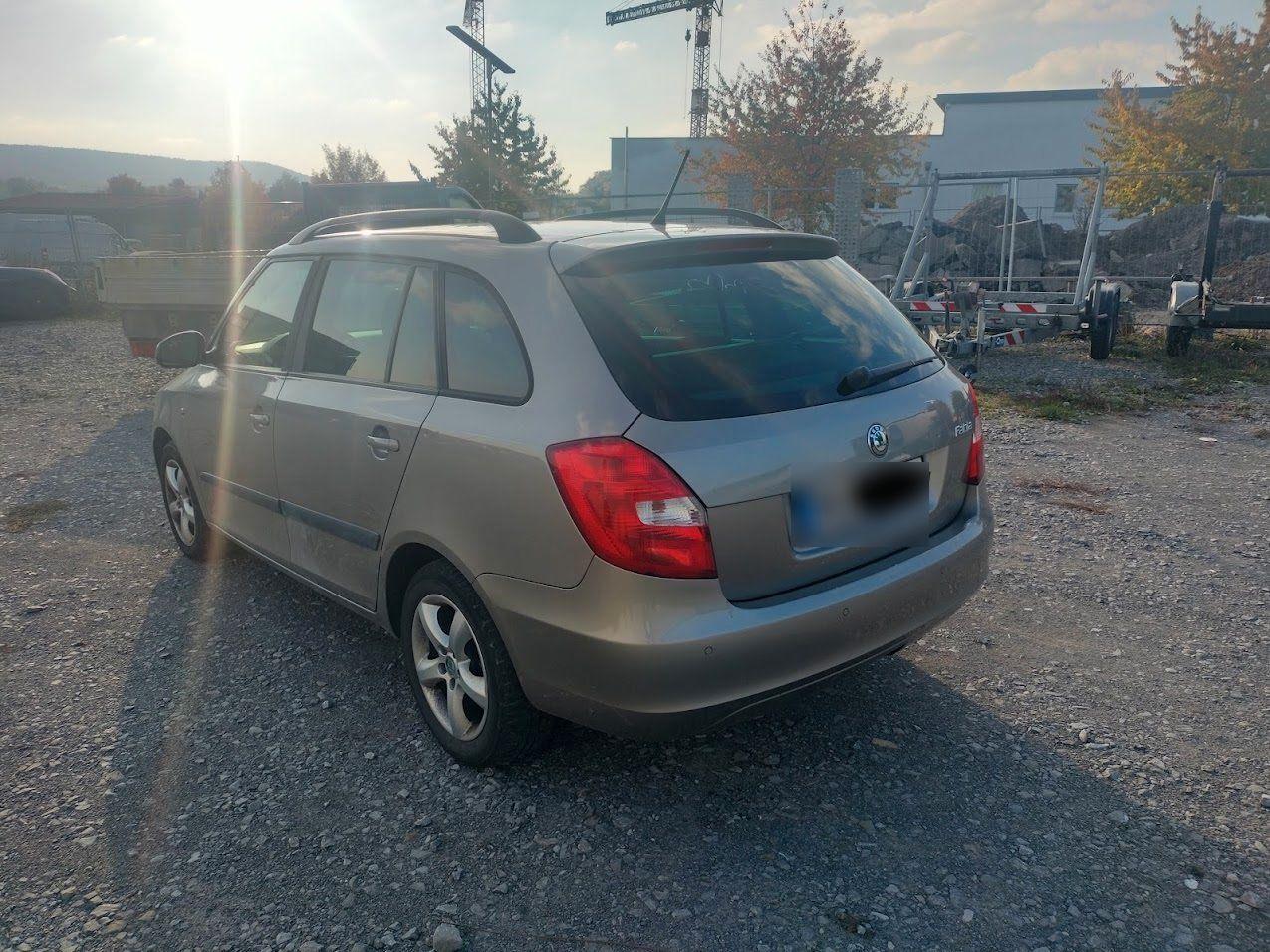 Skoda Fabia 2012 — rear view
