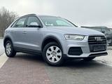 Audi Q3 BiXenon Navi Keyless Go Sitzheizung Tempomat - silberne Audi Q3