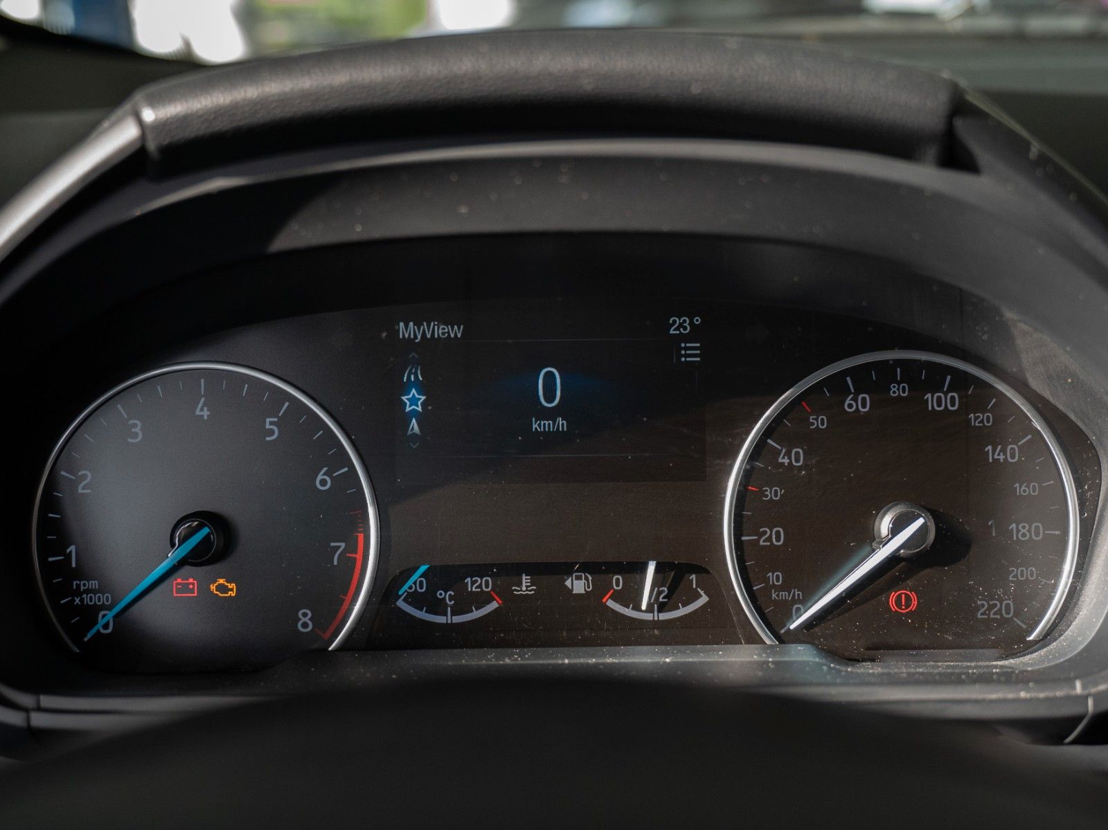 Fahrzeugabbildung Ford EcoSport ST-Line NAVI/KLIMAAUTOM./TEMPOMAT