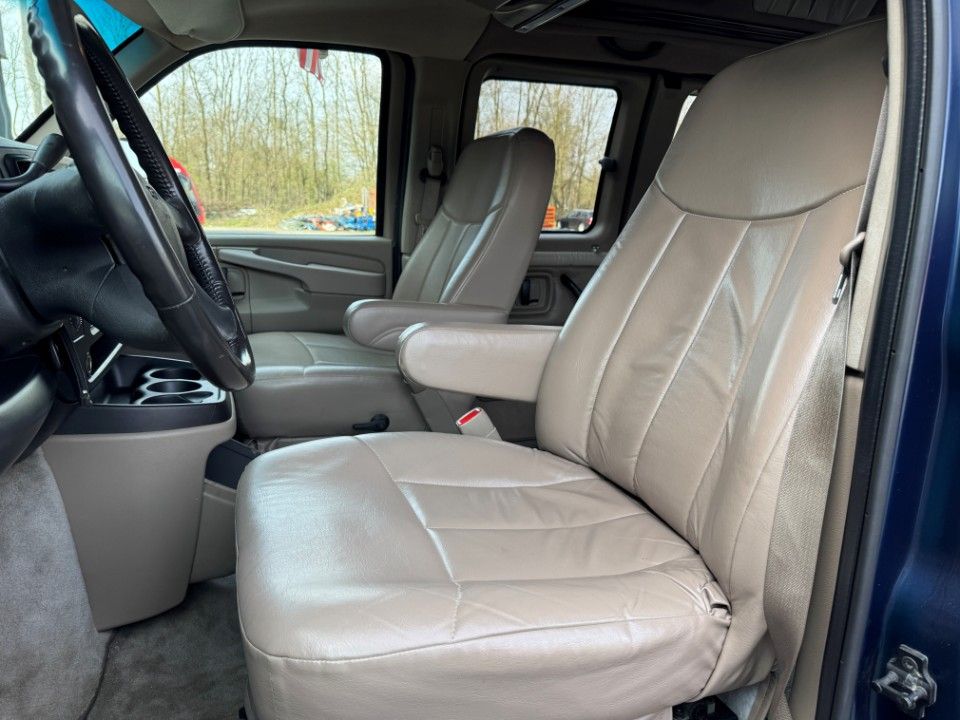 Fahrzeugabbildung Chevrolet Express Chevy Van Southern Comfort