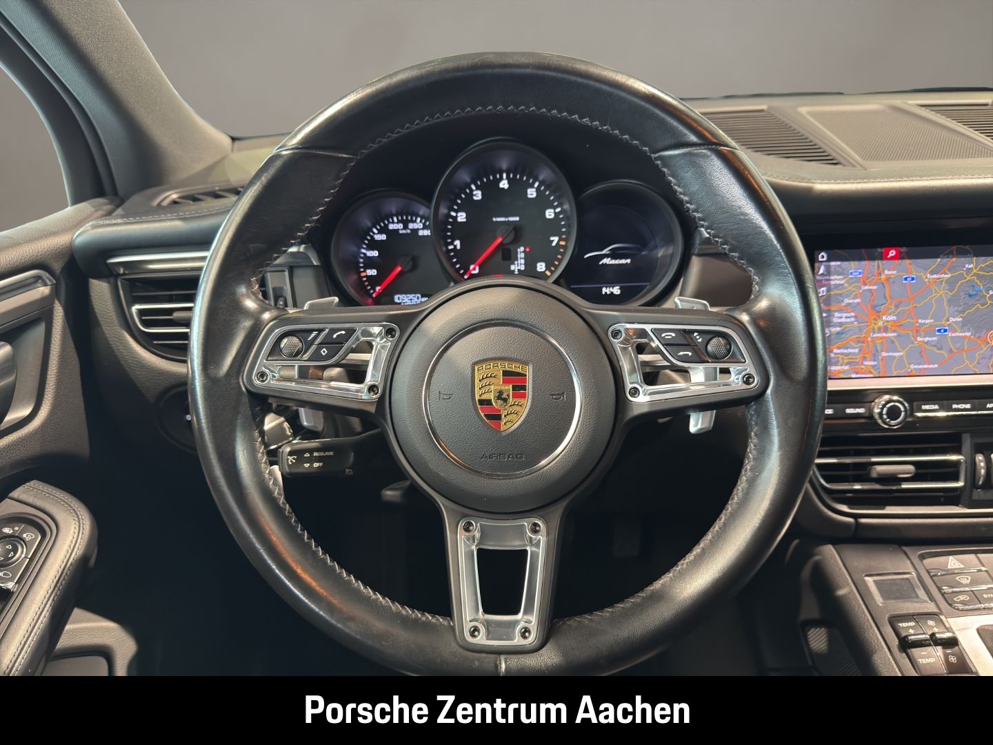 Porsche Macan Luftfederung PASM Approved Unfallfrei 20z foto 15