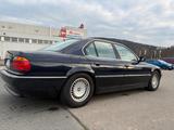 BMW 730i V8 E38  - BMW 730: E38