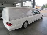 Mercedes-Benz E 220 CDI Stolle Bestattungswagen / Leichenwagen - Mercedes-Benz E 220 aus 2003: Cdi