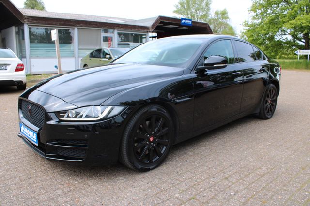 Jaguar XE Pure 20t Aut. Bi-Xenon SHZ PDC