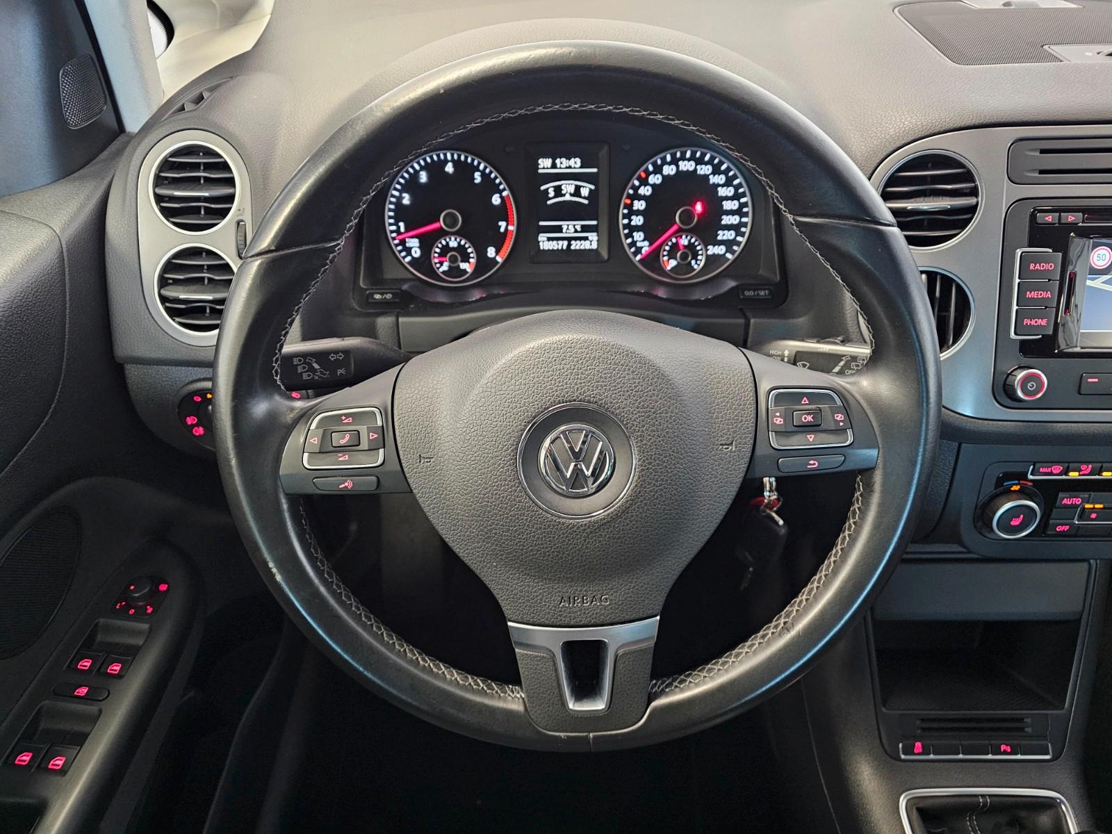 Volkswagen Golf Plus 2013 — photo 14