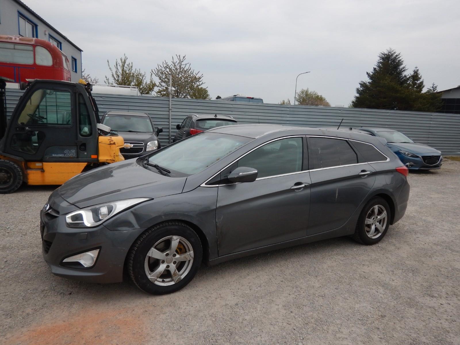 Hyundai i40 2014 — photo 17