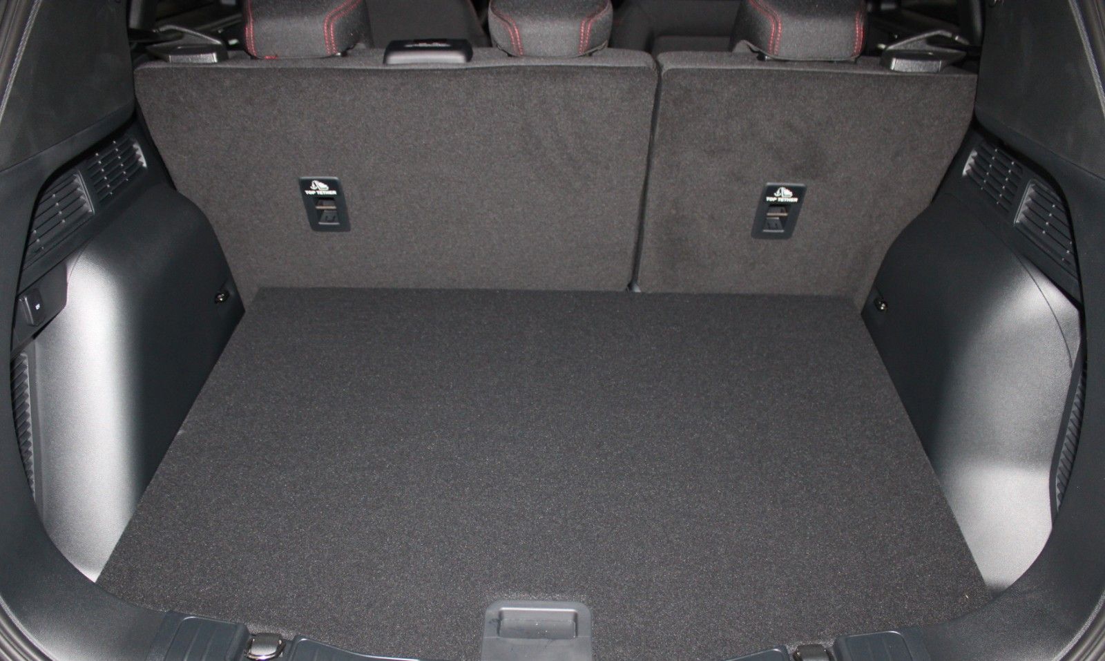Fahrzeugabbildung Ford Kuga ST-Line AUTOMATIK NEUES MODELL 5J Garantie
