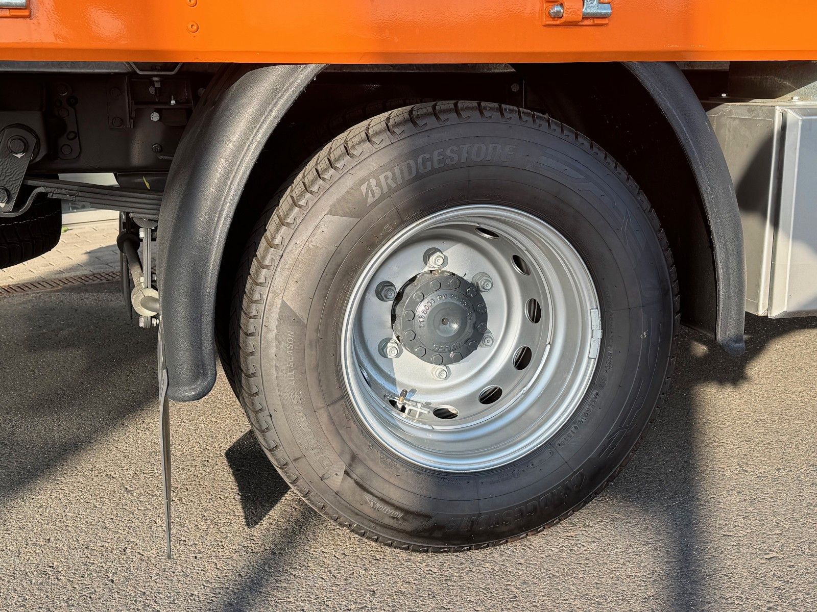 Fahrzeugabbildung Iveco Daily 60C16 HA8 3.0L A8 *R.3.450mm*Automatik*AHK