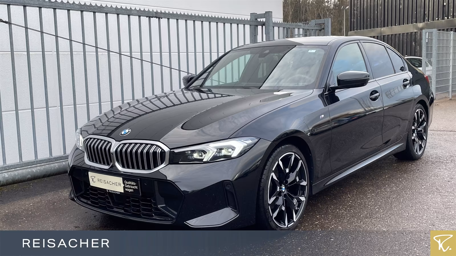 BMW 320i  xDrive Lim M-Sport,AHK,ACC,DrAss,Park+,19"