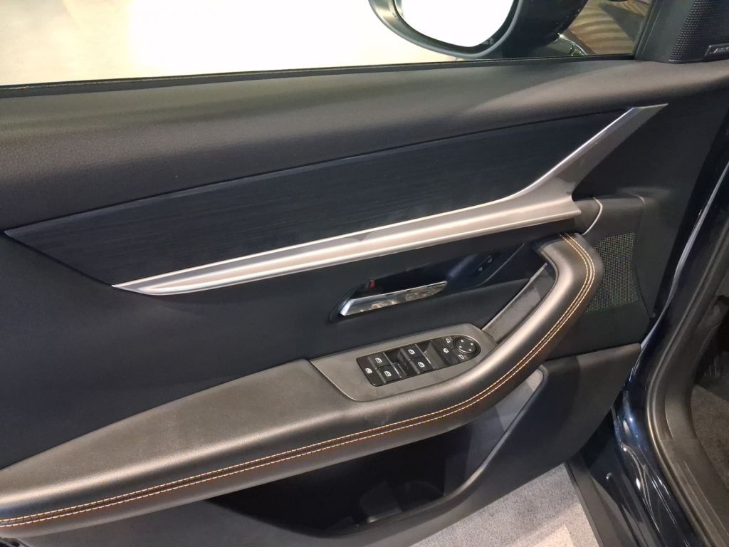 MAZDA CX-60 HOMURA PLUS PHEV 2,5G AT AWD Kameras Leder MAZDA CX-60 HOMURA PLUS PHEV 2,5G AT AWD Kameras Leder