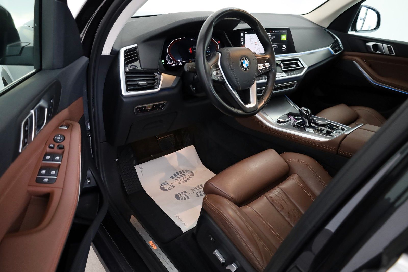 Fahrzeugabbildung BMW X5 xDrive 45 e,Leder,Navi,LED,SH,Kamera,