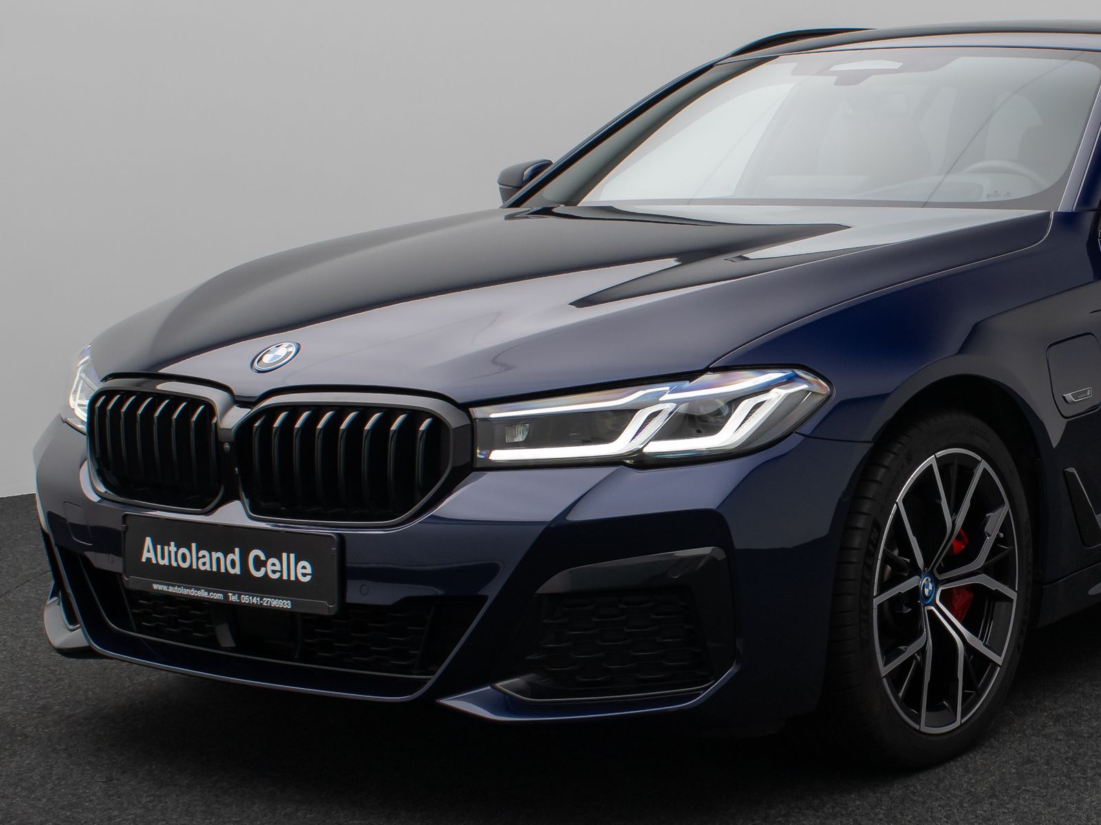 Fahrzeugabbildung BMW 530e xD M Sport Panorama 360°Laser HUD DAB H/K