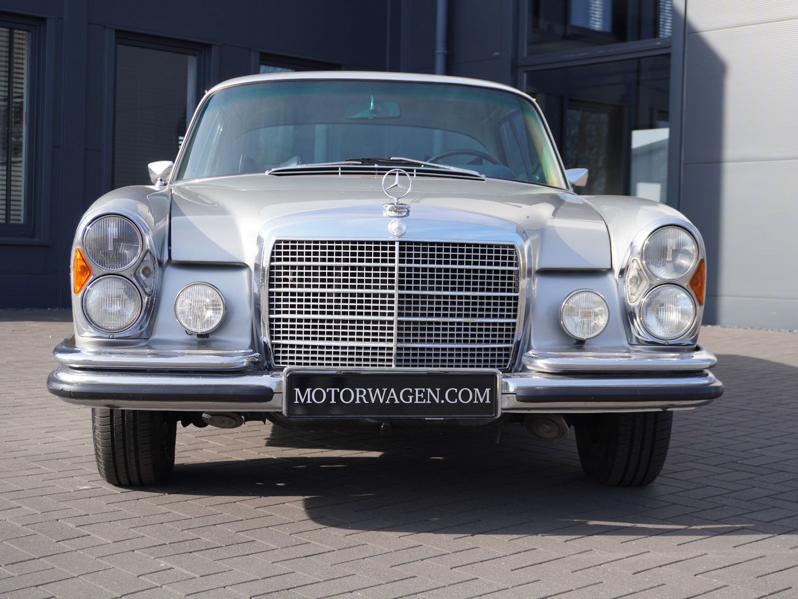 Fahrzeugabbildung Mercedes-Benz 280 SE 3,5 Coupe  W 111