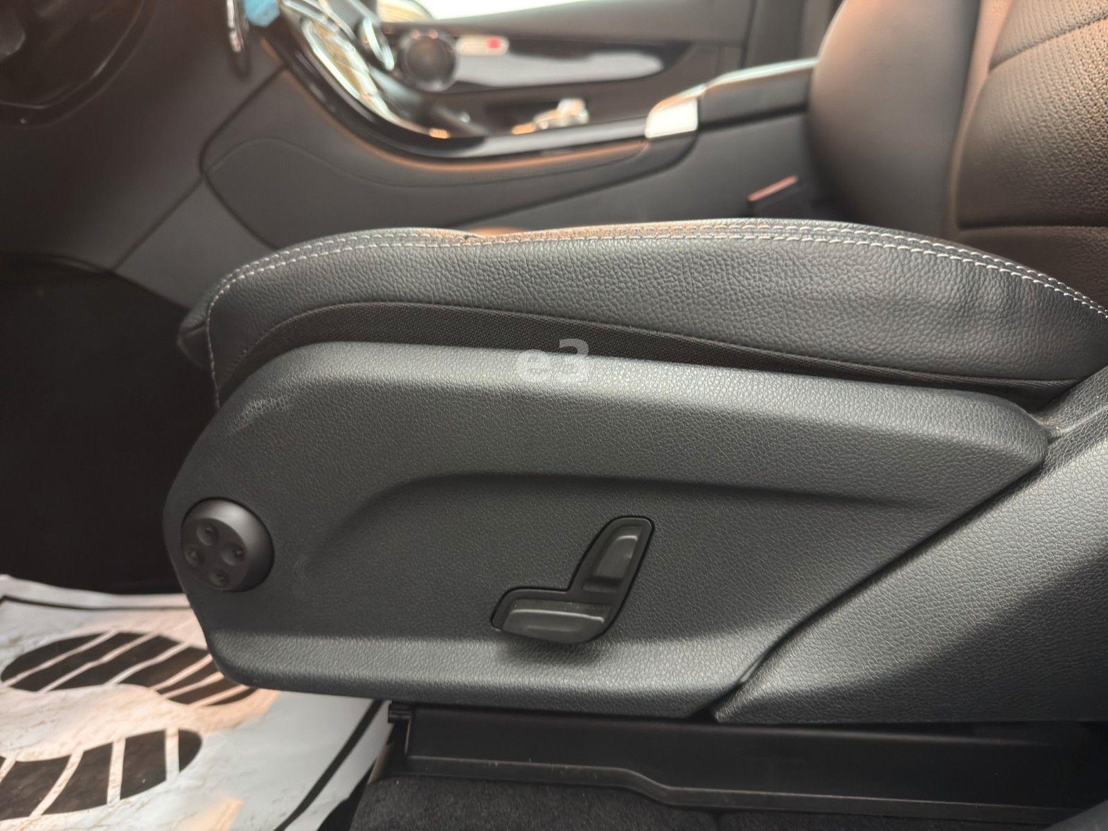 Mercedes-Benz GLC 300 4Matic;KAMERA;LEDER;TÜV NEU;LED;GARANTIE