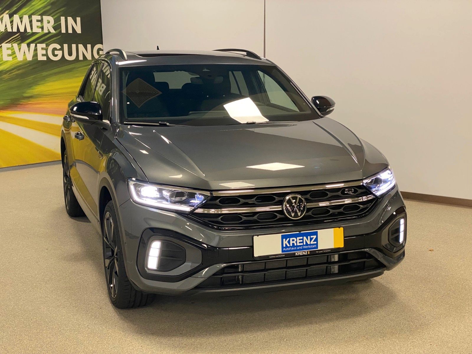 Fahrzeugabbildung Volkswagen T-Roc 2.0 TSI DSG 4MOTION R-Line+AHK+Black Style
