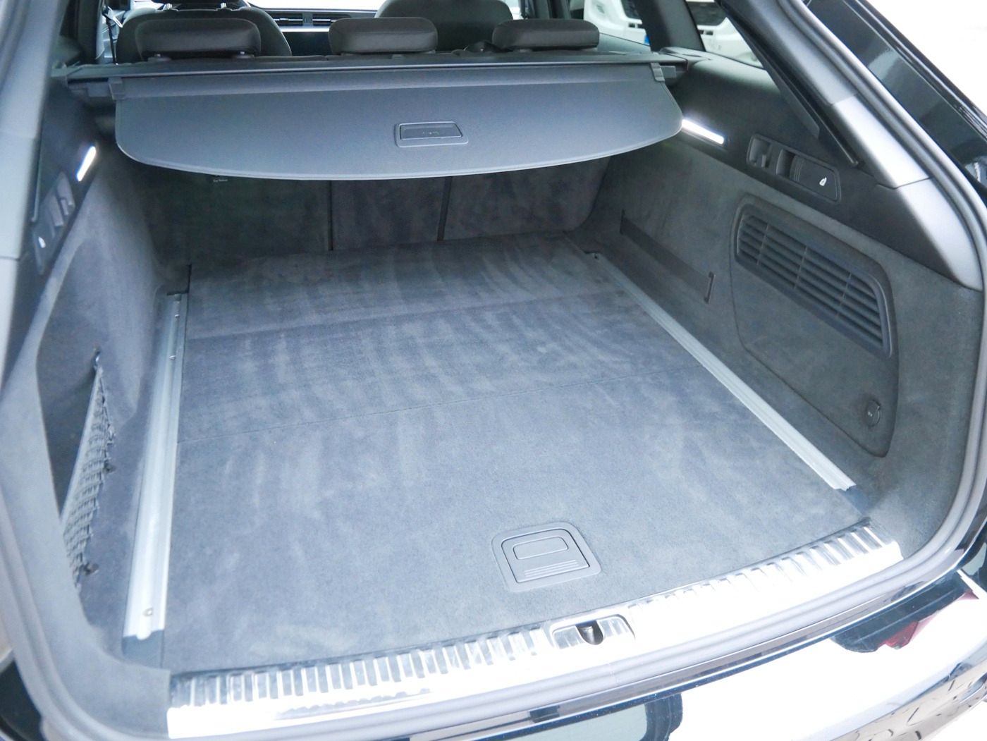 Fahrzeugabbildung Audi A6 Avant 2.0 quattro advanced NEU76T ACC LED KAM