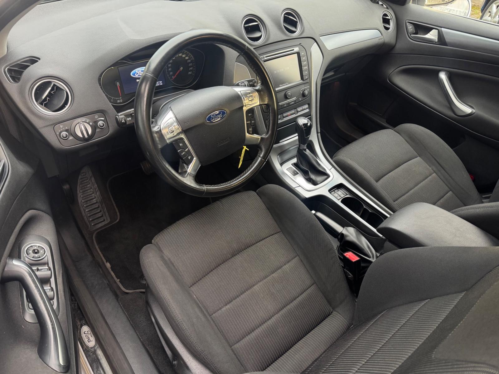 Ford Mondeo 2012 — photo 9