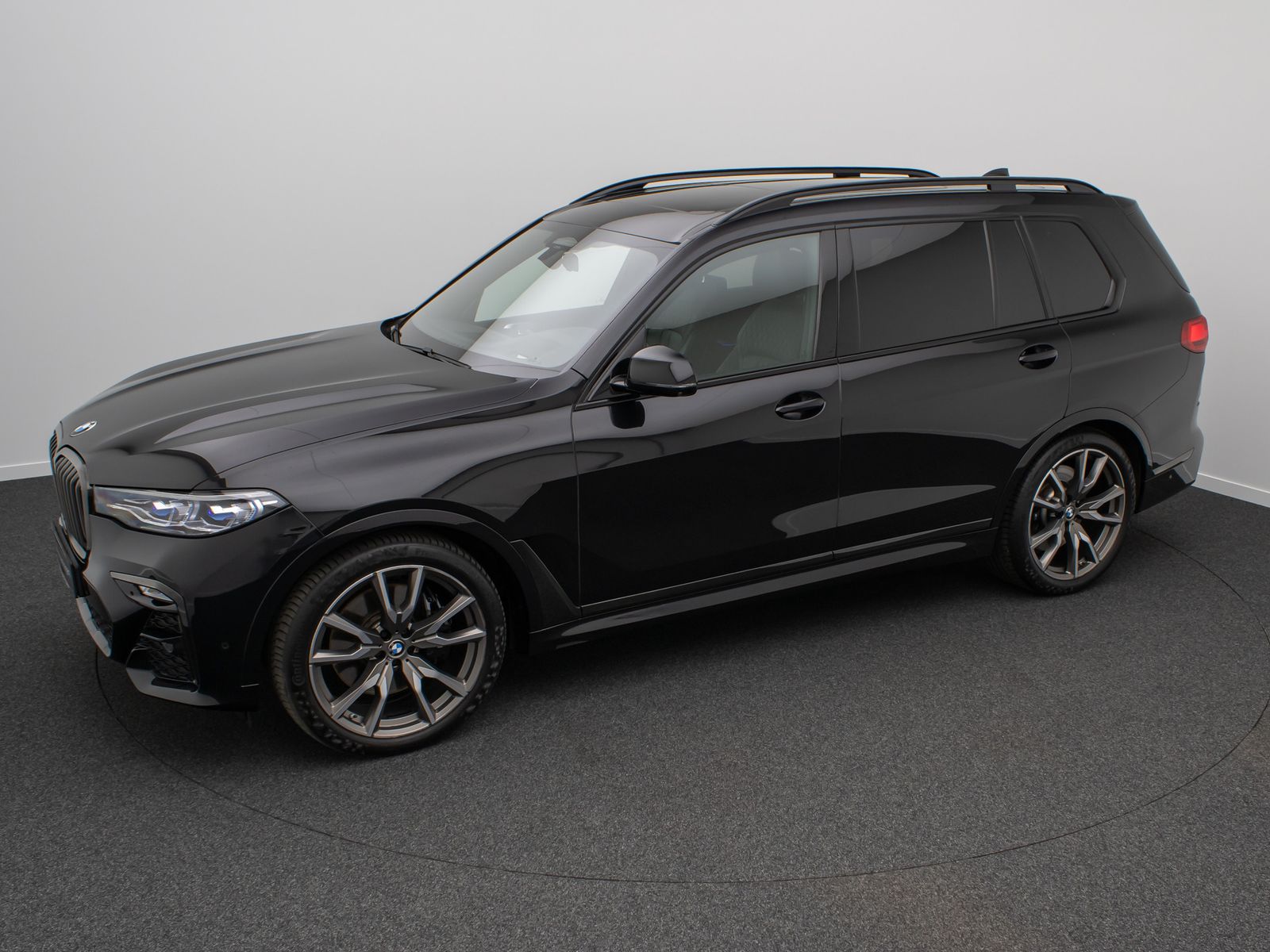 Fahrzeugabbildung BMW X7 M50i 360°HUD B&W Massage FondEnt 22Zoll Voll