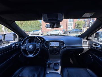 Jeep Grand Cherokee - 8