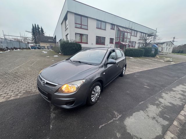 Hyundai i30 1.4 Klima+Tüv bis 2027 Neu