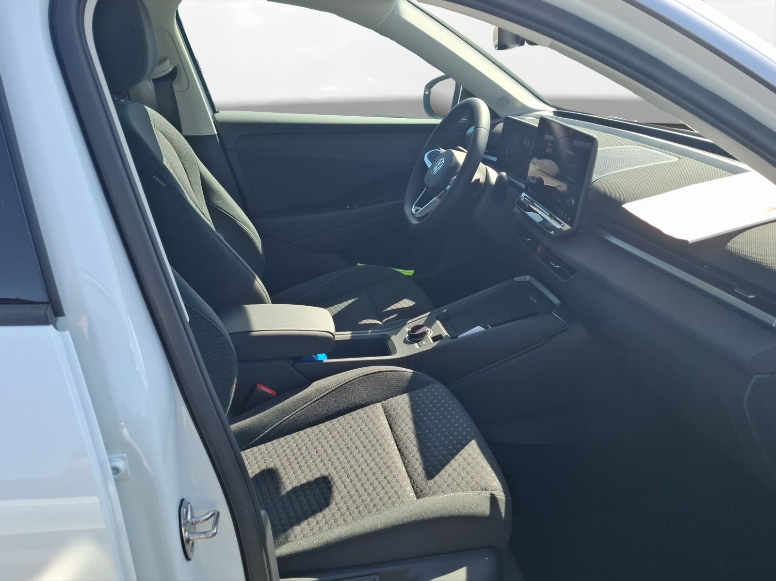 Volkswagen T-Roc - Bild 11