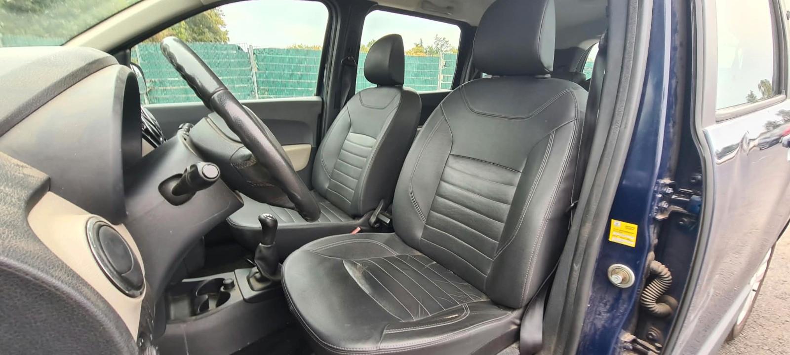 Dacia Lodgy 2015 — photo 11