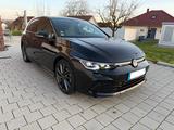 Volkswagen Golf VIII 2,0TDI R-Line, BlackStyle, Pano, HuD