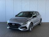 Hyundai i30 1.5T 5Tü- 48V Navi LED PDC v+h Shzg Temp Alu
