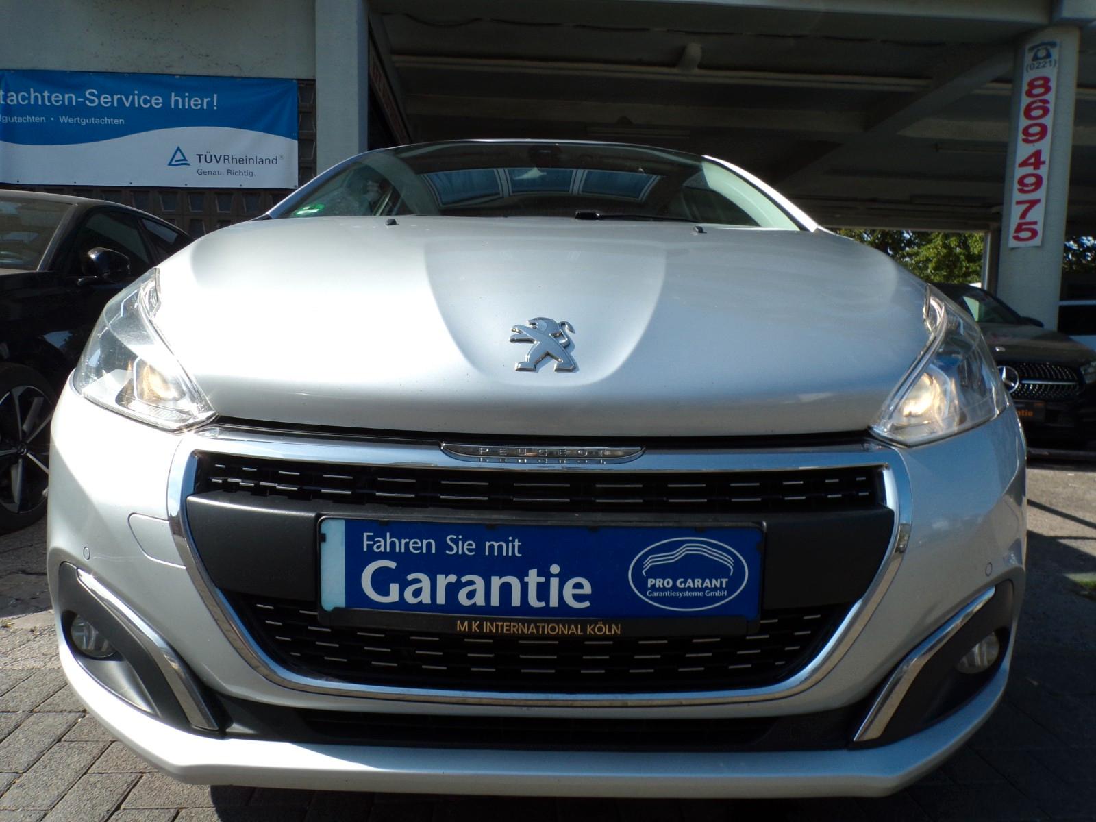 Peugeot 208 Allure 1.2 PureTech Navi Klima.Kam+PDC SHZ