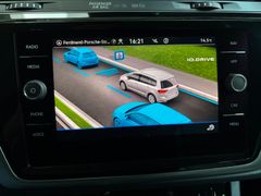 Fahrzeugabbildung Volkswagen Touran 1.5 TSI Comfortline --ACC/AHK/STHZG/17LM