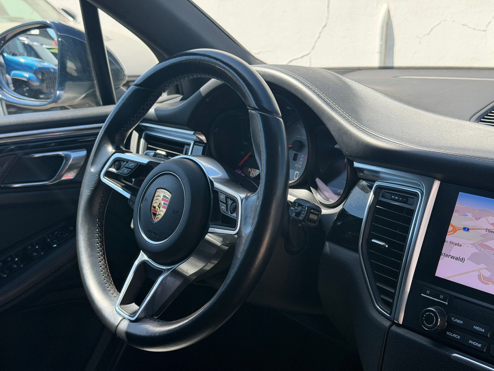 Fahrzeugabbildung Porsche Macan S Diesel/PANO/APPLE/NAVI/PDC/TEMPOMAT/SHZ