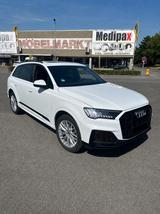 Audi Q7 50 TDI quattro S-Line  7.Sitzer - Panorama 