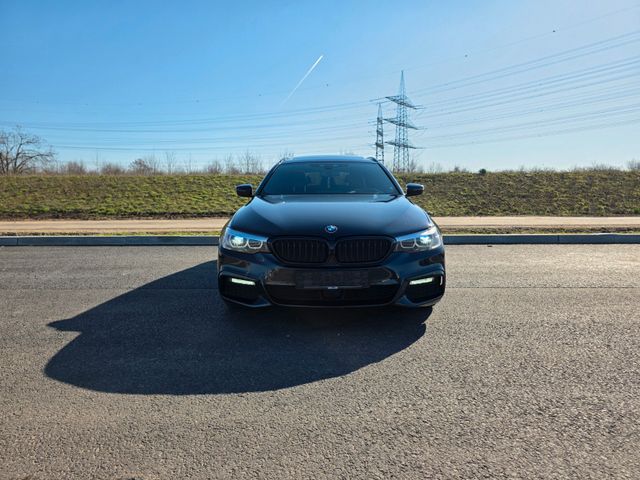 BMW 530d xDrive Touring A - M-Paket*HUD*ACC*PANO*