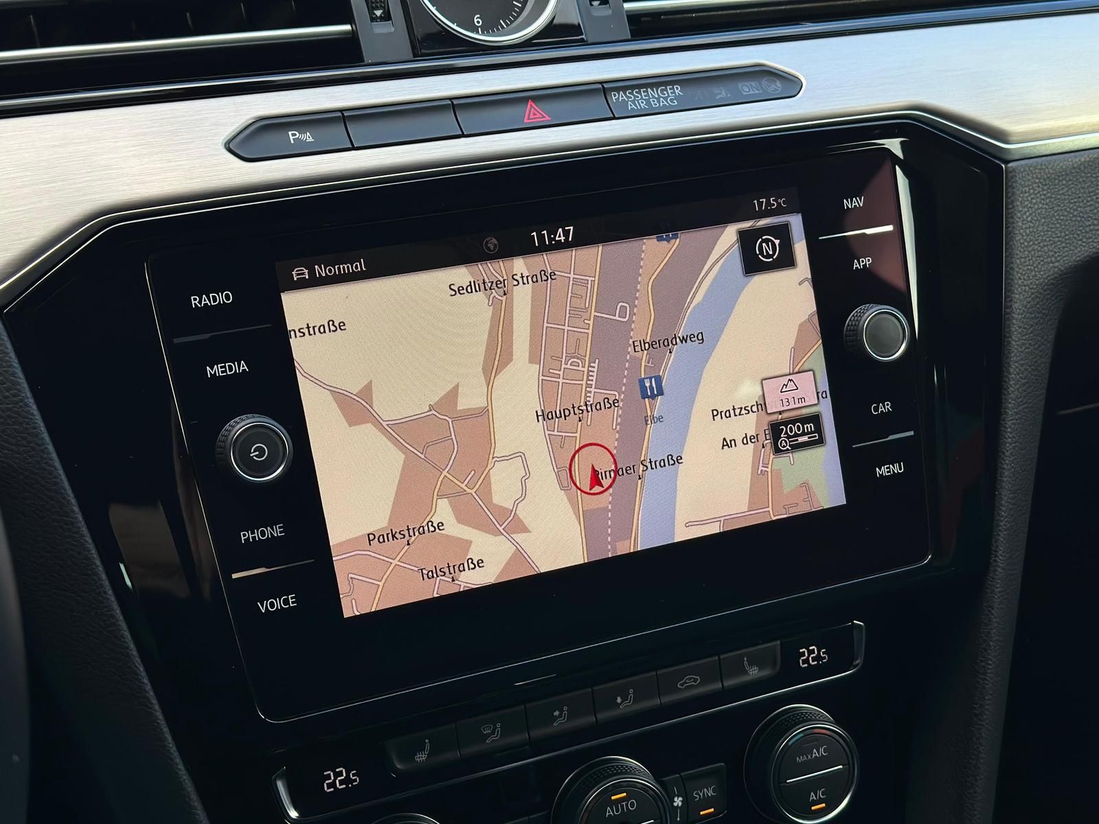 VW Passat 2.0TDI HIGHLINE 4M - Image 12