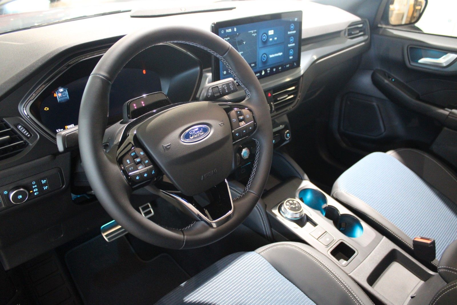 Fahrzeugabbildung Ford Kuga 2.5 Duratec FHEV BlueCruise Edition SOFORT