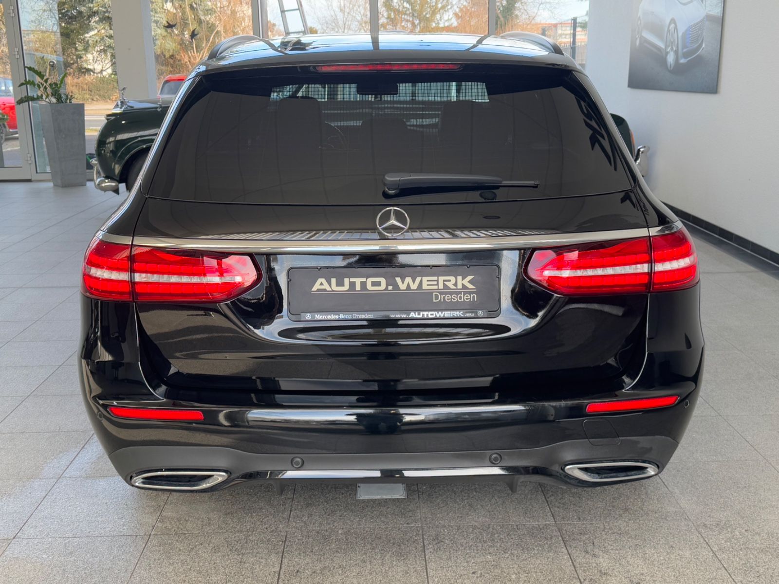 Mercedes-Benz E 200 T d AMG EXCLUSIVE STANDH 360°KAMERA SHZ foto 5