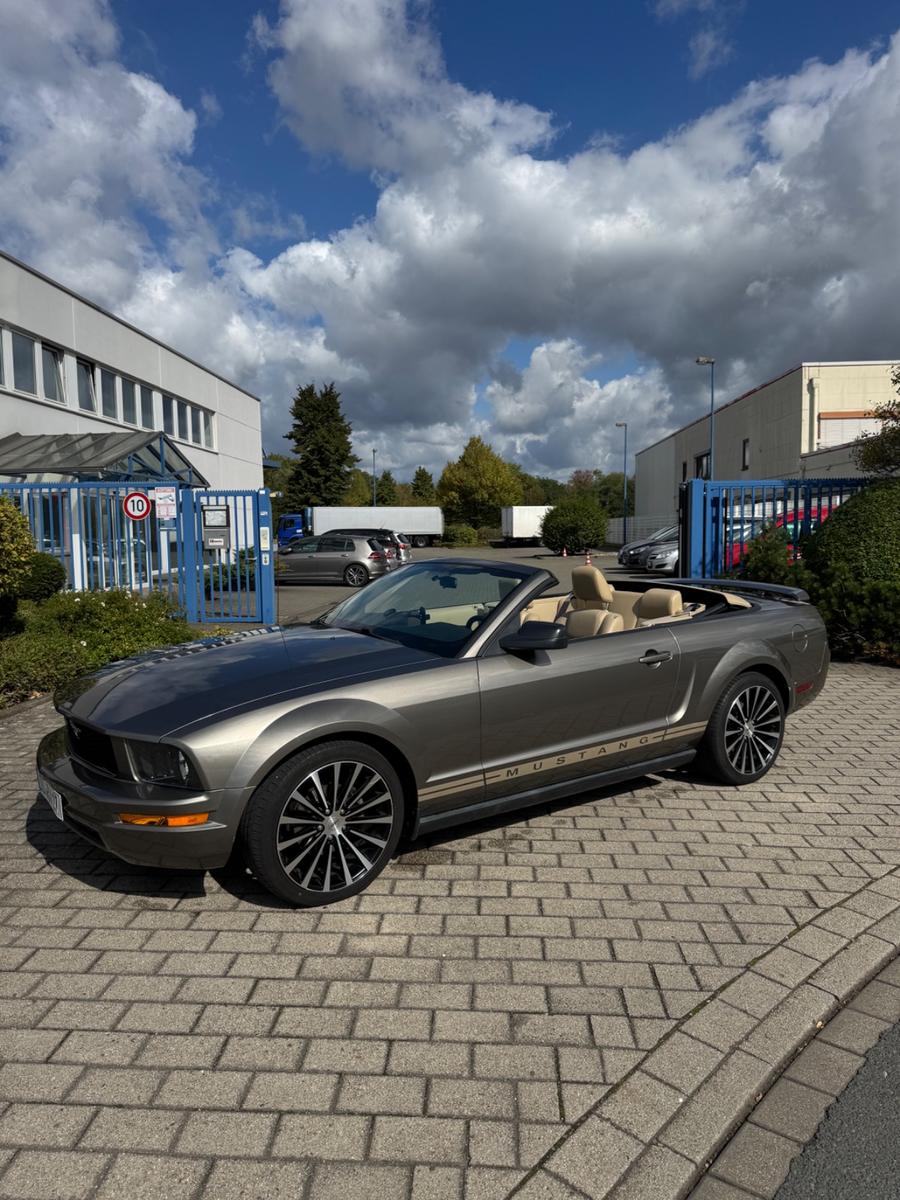 Ford Mustang Cabrio / TAUSCH MÖGLICH