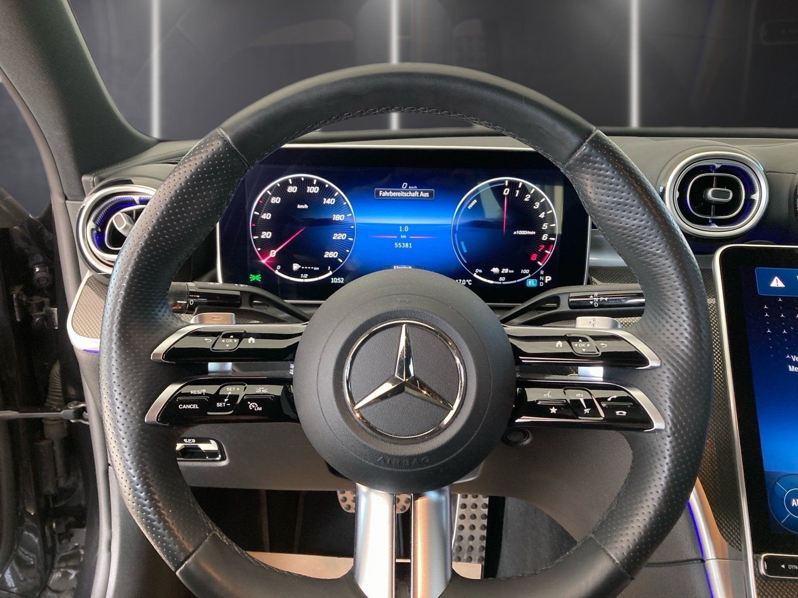 Fahrzeugabbildung Mercedes-Benz C 300 e AMG*Distro*360°*DIGITAL*Sound*Night*Totw