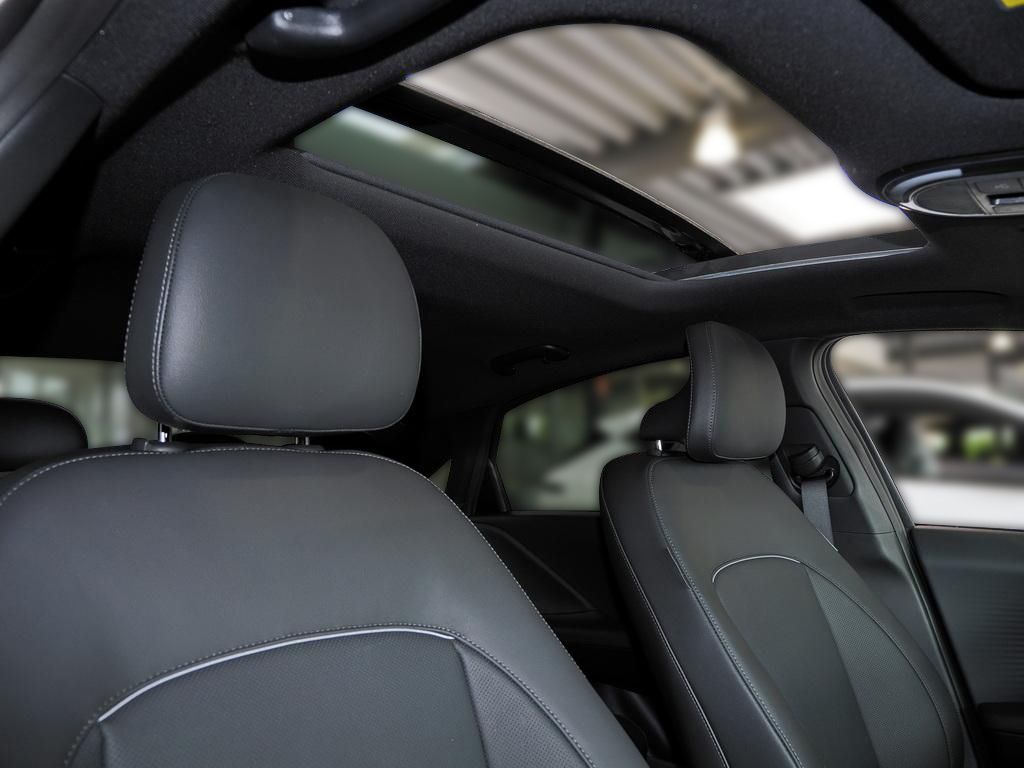 Fahrzeugabbildung Hyundai IONIQ 6 EV FL UNIQ Glas-Schiebedach