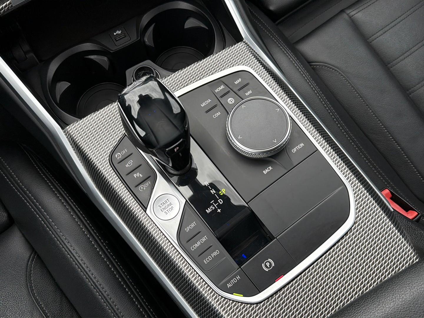 BMW 320i M-Sport/ ACC/Memory/LED/Keyless/360°/Leder