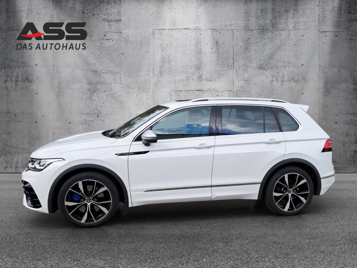 Volkswagen Tiguan R 2.0 TSI BMT Start-Stopp EU6d 4Motion AD foto 2