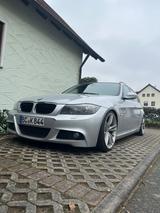 BMW E91 325d Touring LCI - BMW 325: 325d E91