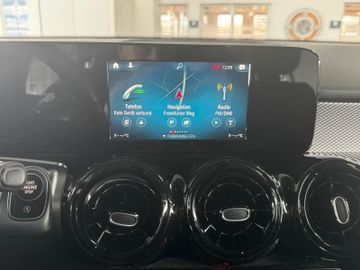 Mercedes GLB 200 - 11