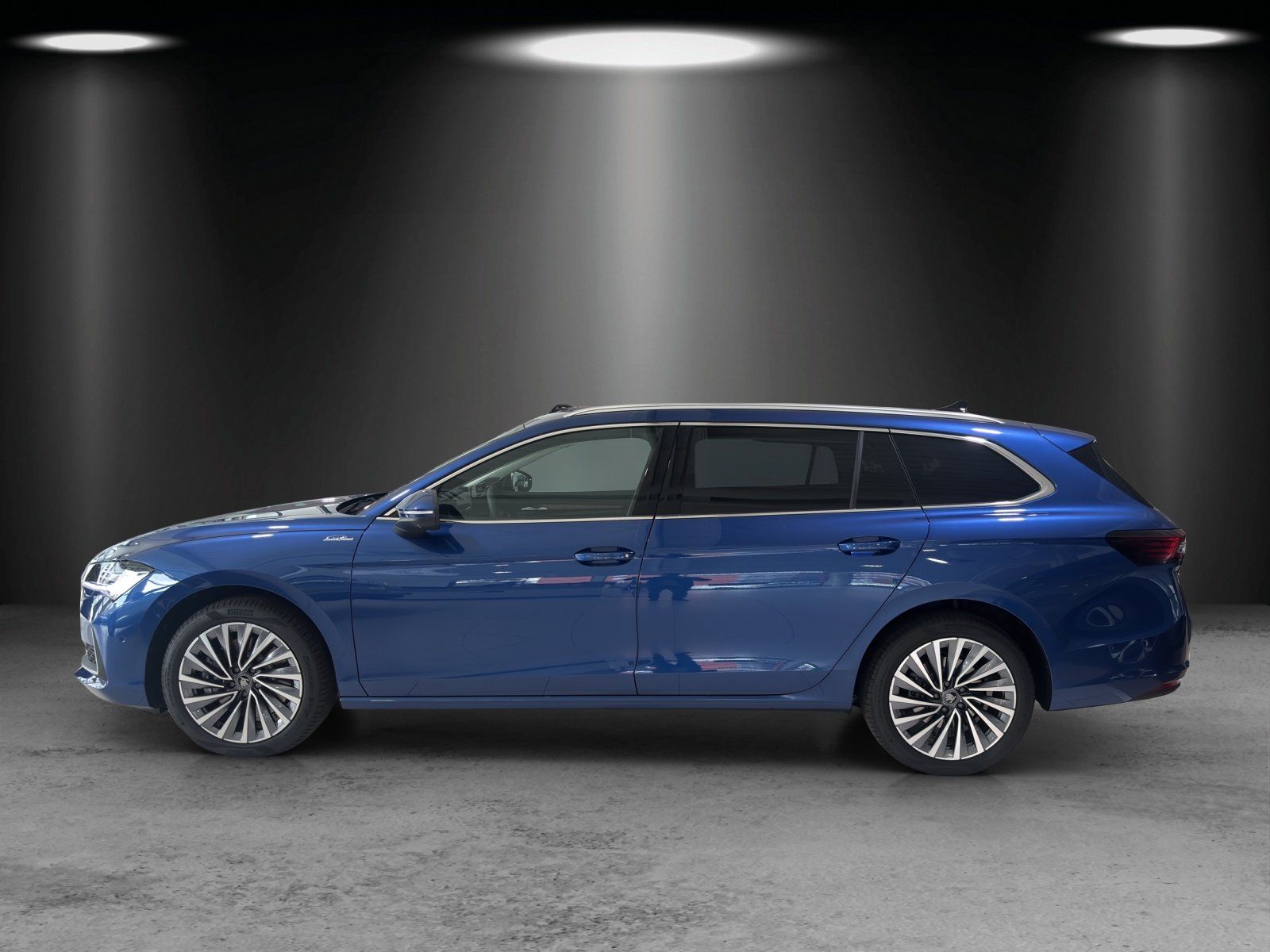 Fahrzeugabbildung SKODA Superb Combi L&K 2,0 TDI 142 kW DSG 4x4