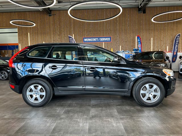 Volvo XC60 Momentum AWD *Xenon*Leder*