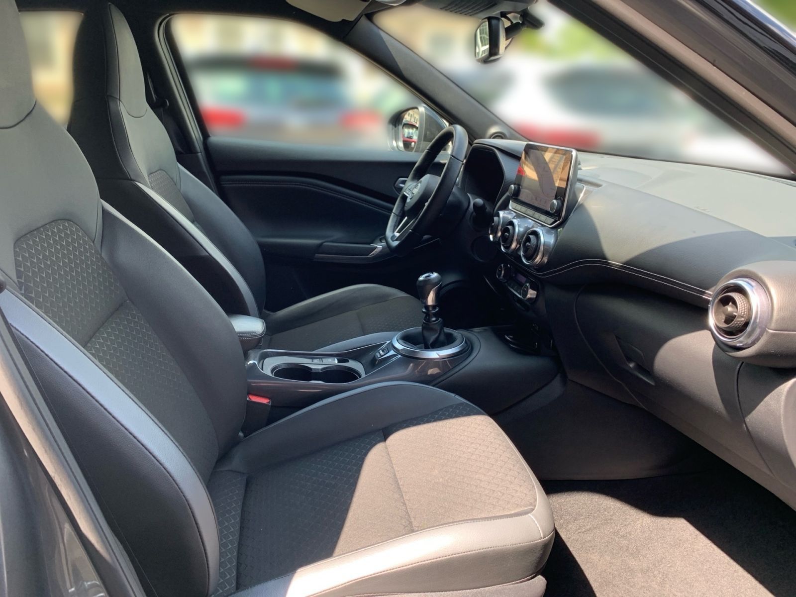 Fahrzeugabbildung Nissan Juke 1.0 DIG-T N-Connecta Navi Kamera