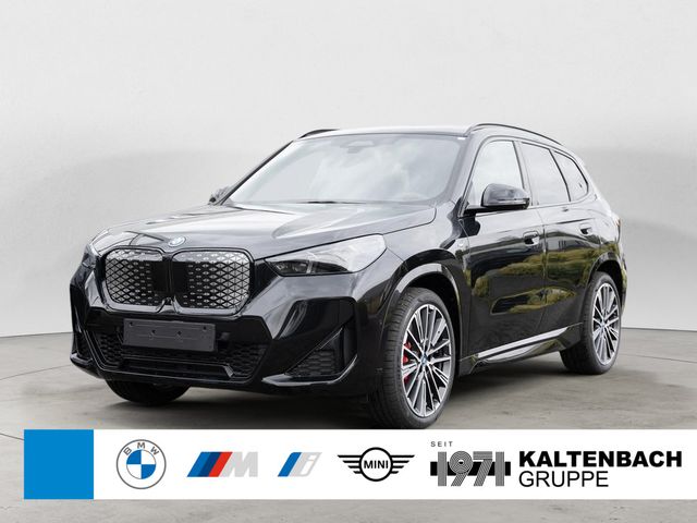 BMW iX1 xDrive30 M Sport PANO AHK 360° HUD LED NAVI