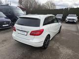 Mercedes-Benz B 200 Sportpaket Automatik Memory AHK ILS Distro - Mercedes-Benz B-Klasse mit Panoramadach